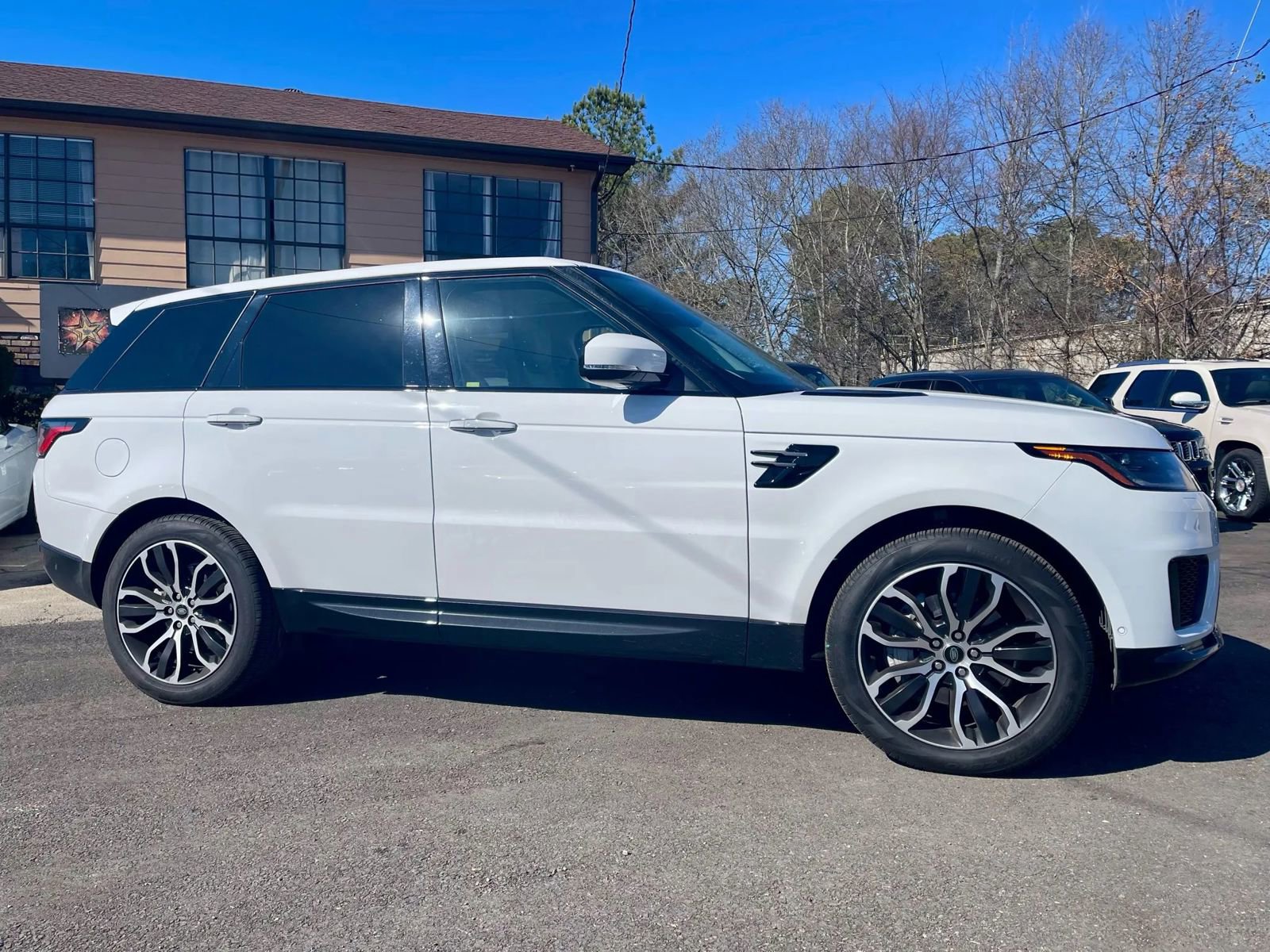 Used 2021 Land Rover Range Rover Sport HSE Silver Edition AWD/4WD image 2