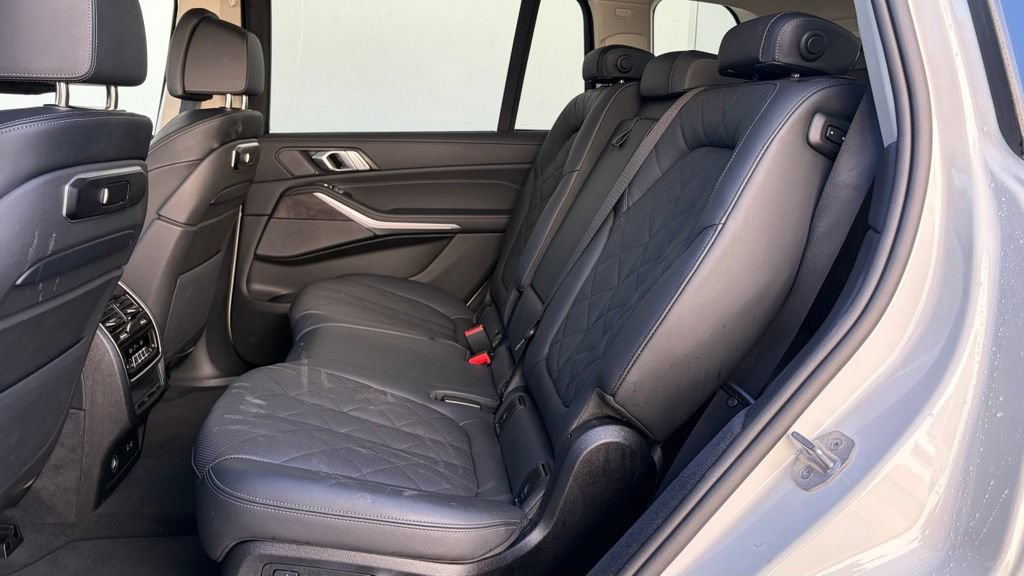 Certified 2025 BMW X7 xDrive40i AWD/4WD image 6