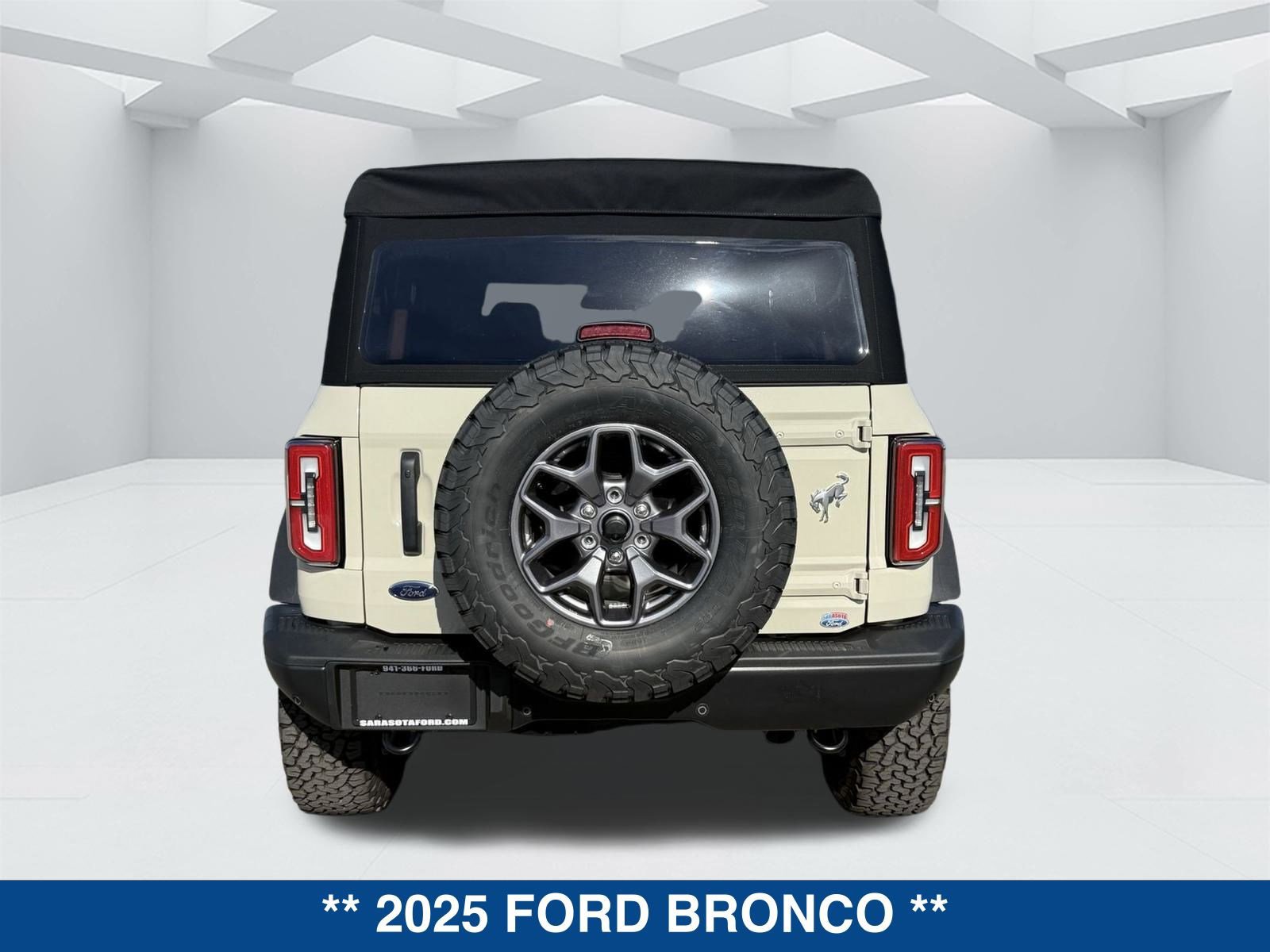 New 2025 Ford Bronco Badlands image 6