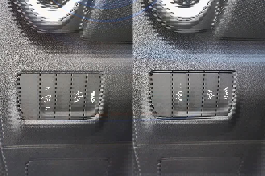 Certified 2023 Hyundai Kona SEL image 31