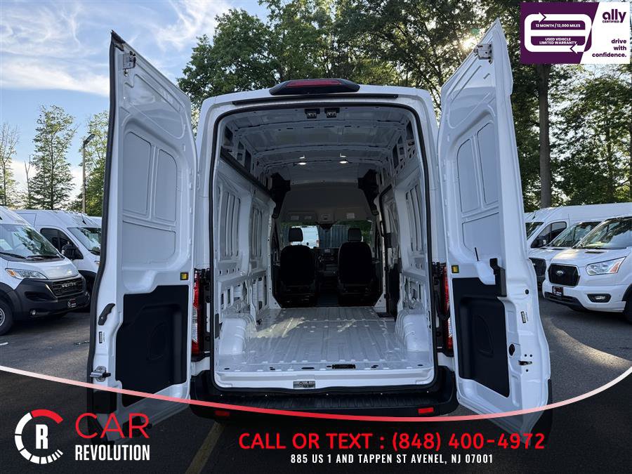 Used 2025 Ford Transit 250 148 High Roof AWD image 5