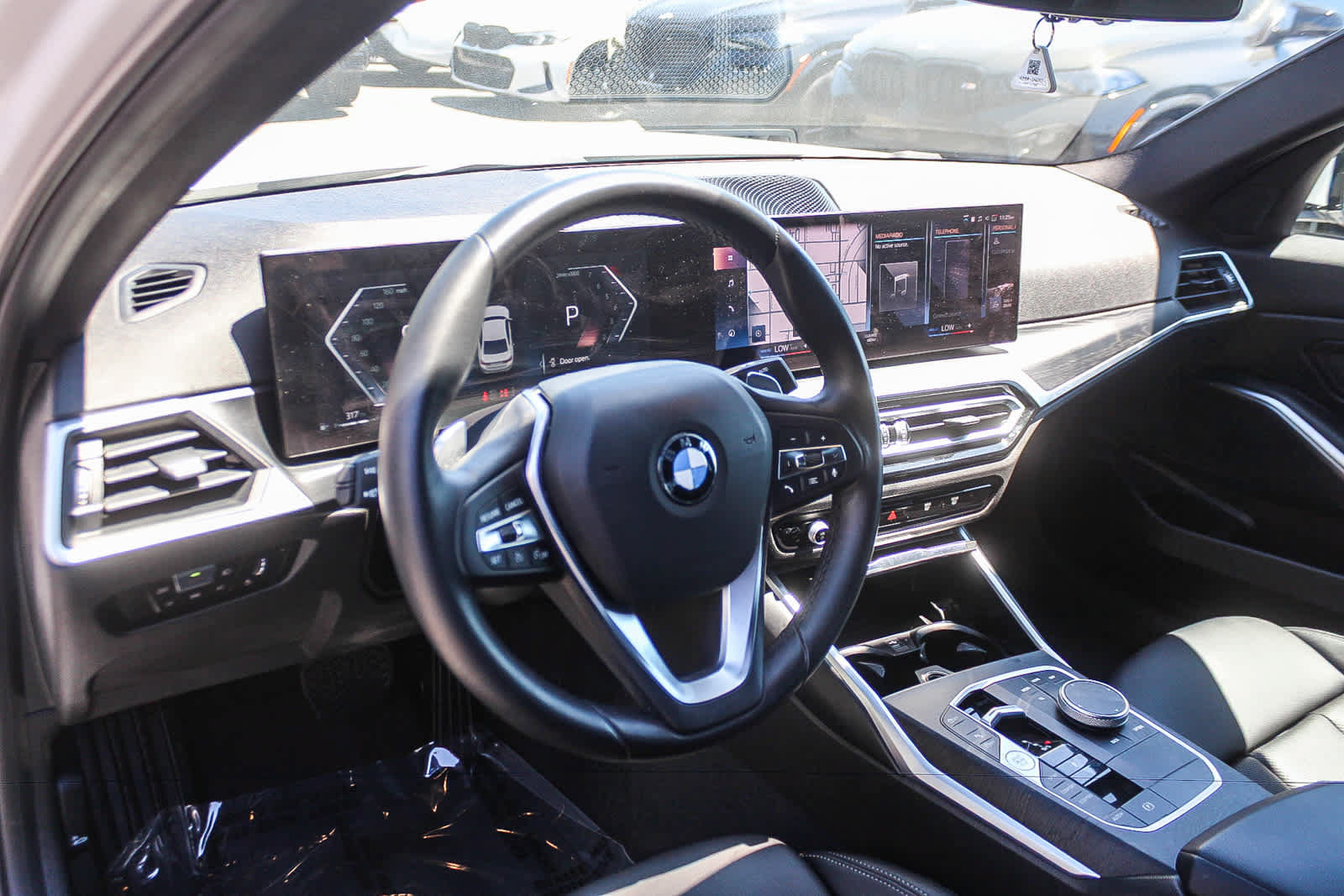 Used 2023 BMW 330i Sedan w/ Convenience Package RWD image 16