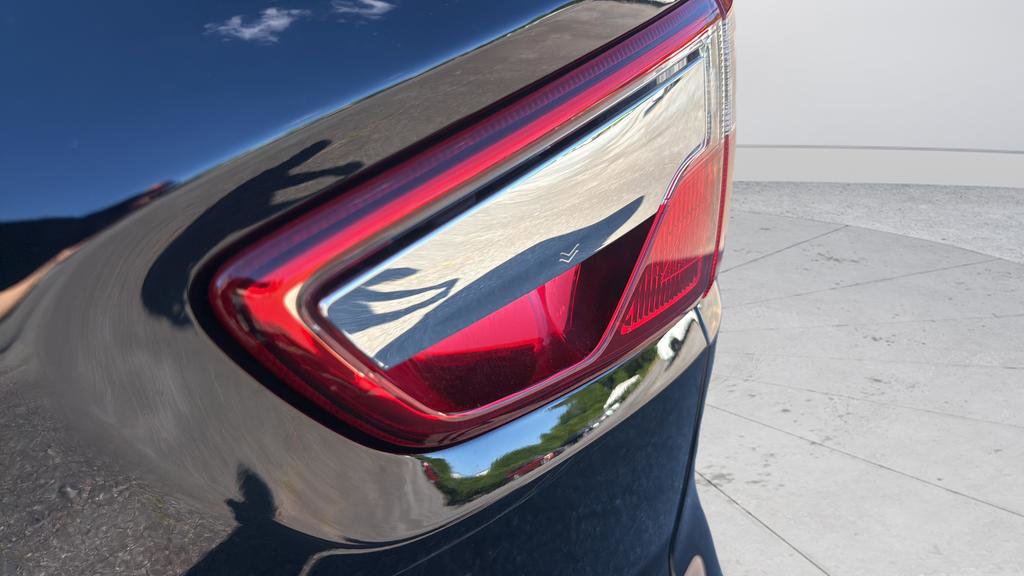 Used 2021 Ford EcoSport Titanium FWD image 27