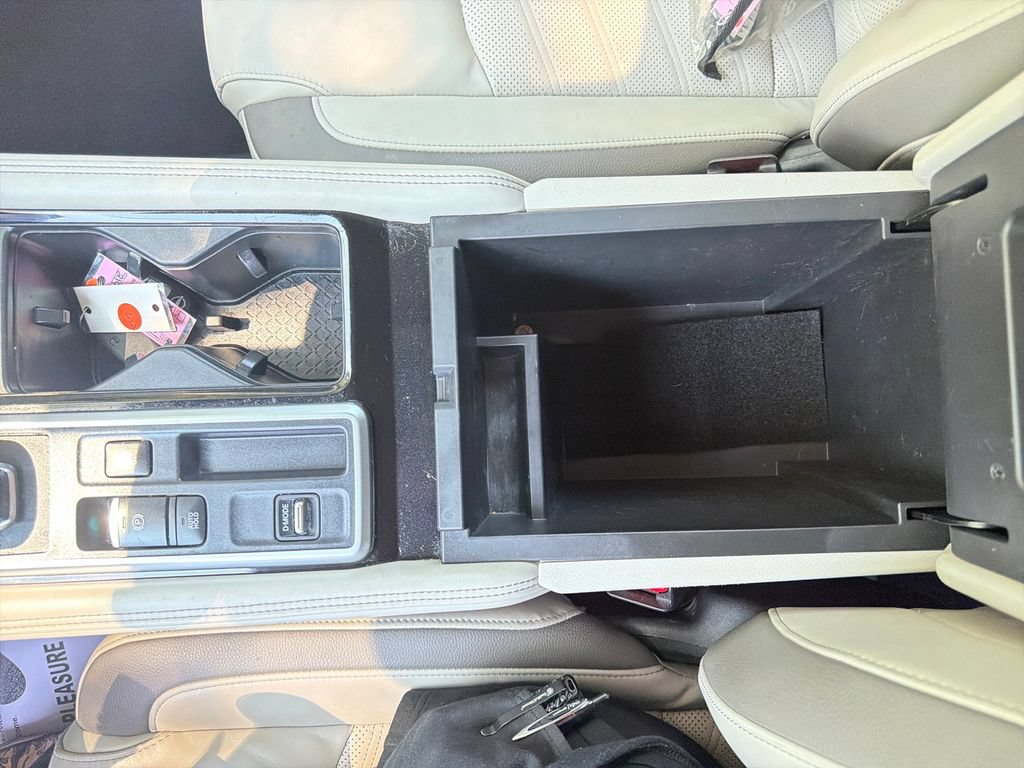 Used 2022 Nissan Pathfinder Platinum w/ Cargo Package FWD image 25