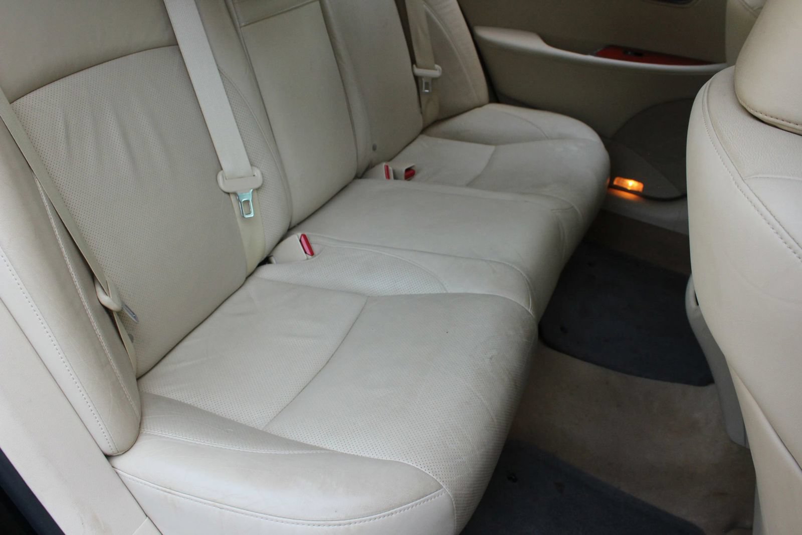 Used 2010 Lexus ES 350 FWD image 23