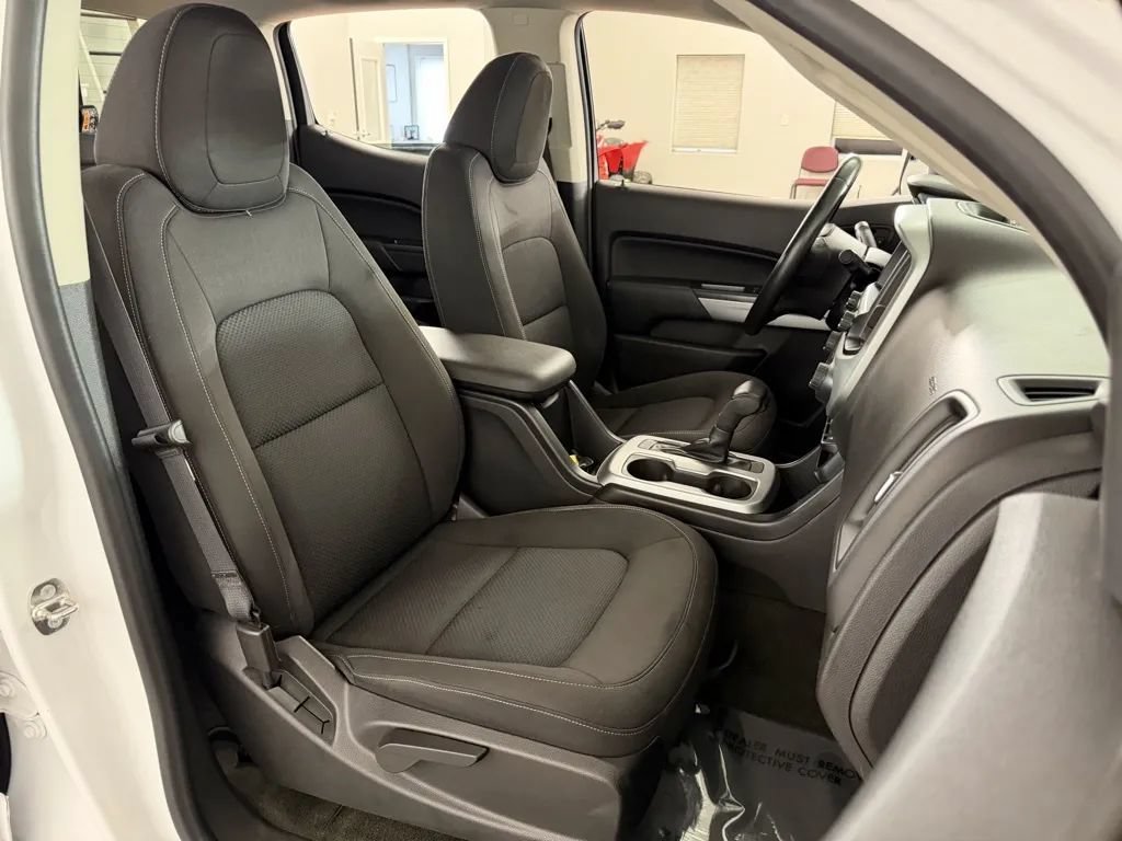 Used 2015 Chevrolet Colorado LT w/ LT Convenience Package AWD/4WD image 32