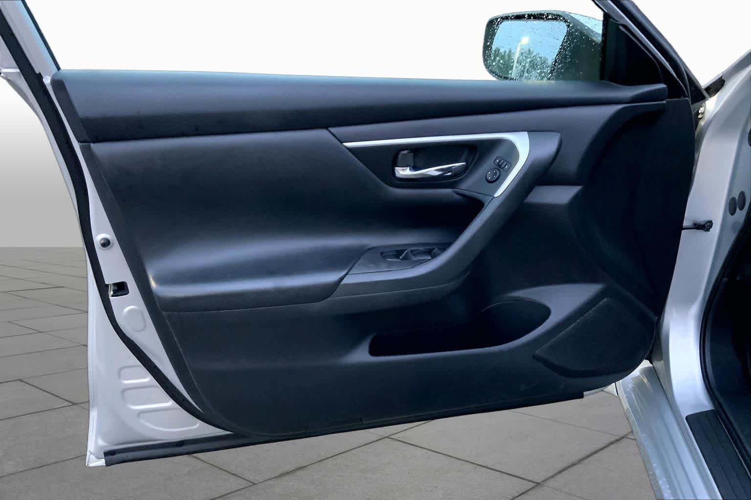 Used 2018 Nissan Altima 2.5 S w/ S Convenience Package FWD image 18