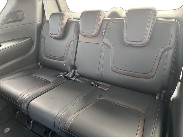 New 2026 Nissan Armada SL w/ Captain's Chari Seat Package image 19