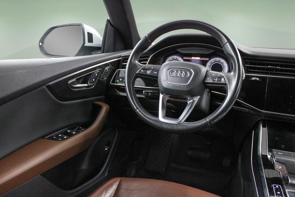 Used 2019 Audi Q8 Premium Plus w/ Premium Plus AWD/4WD image 18