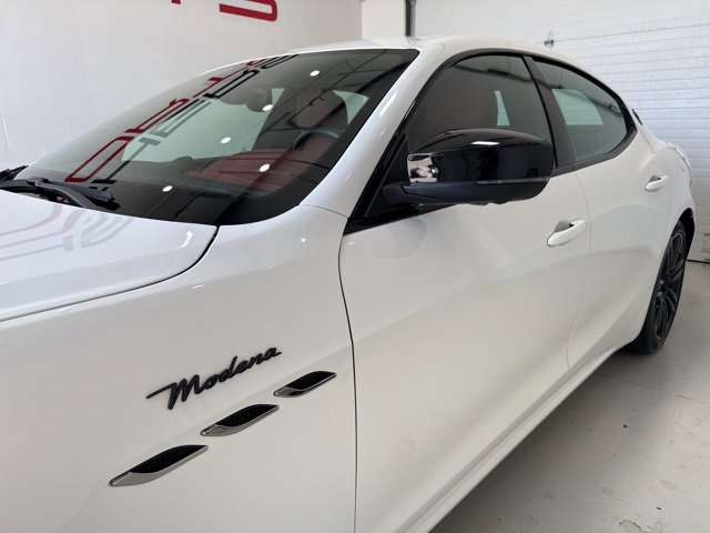 Used 2022 Maserati Ghibli Modena Q4 image 11