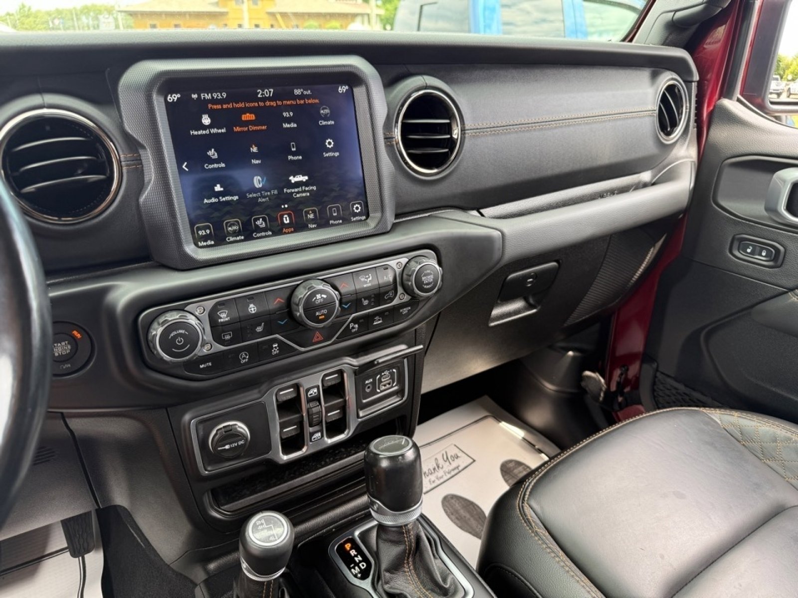 Used 2021 Jeep Gladiator Overland image 11