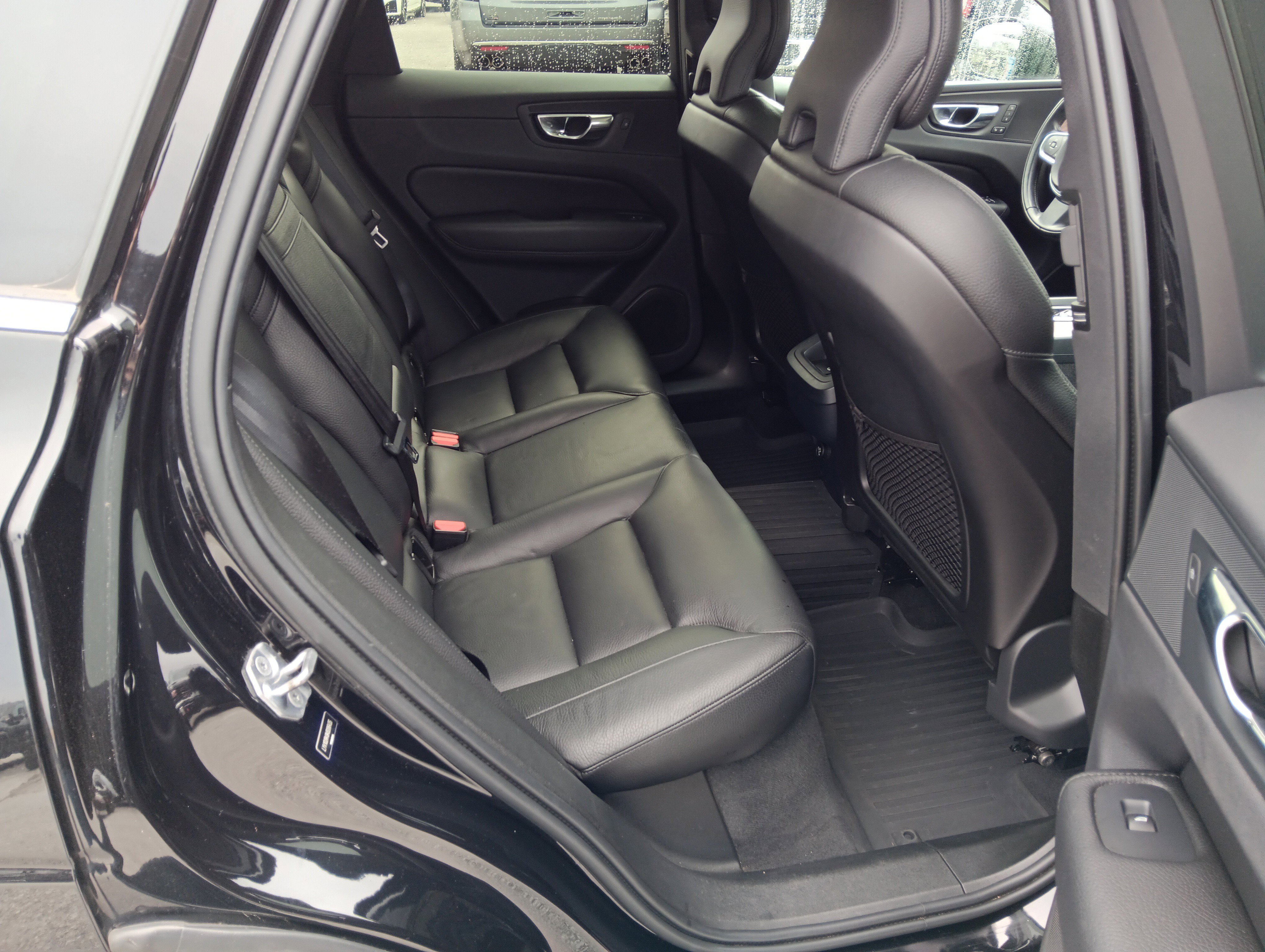 Used 2019 Volvo XC60 T5 Momentum w/ Premium Package image 20