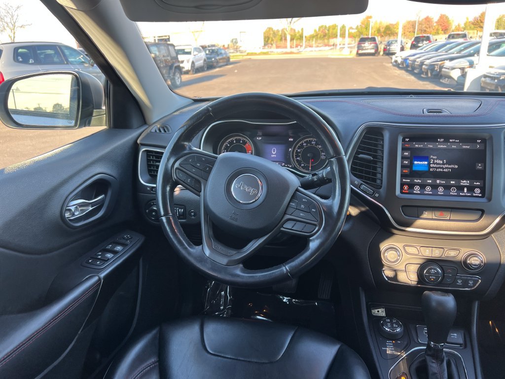 Used 2020 Jeep Cherokee Trailhawk w/ Comfort/Convenience Group AWD/4WD image 12