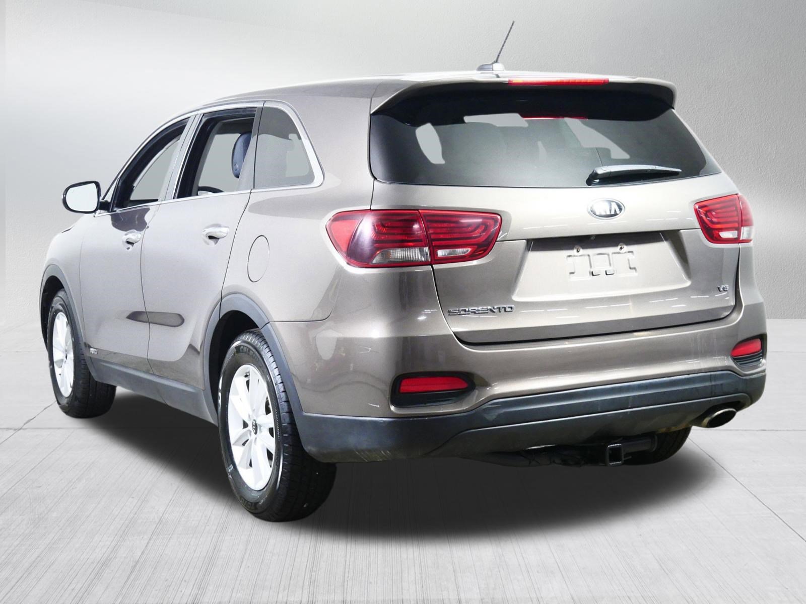 Used 2019 Kia Sorento LX AWD/4WD image 5
