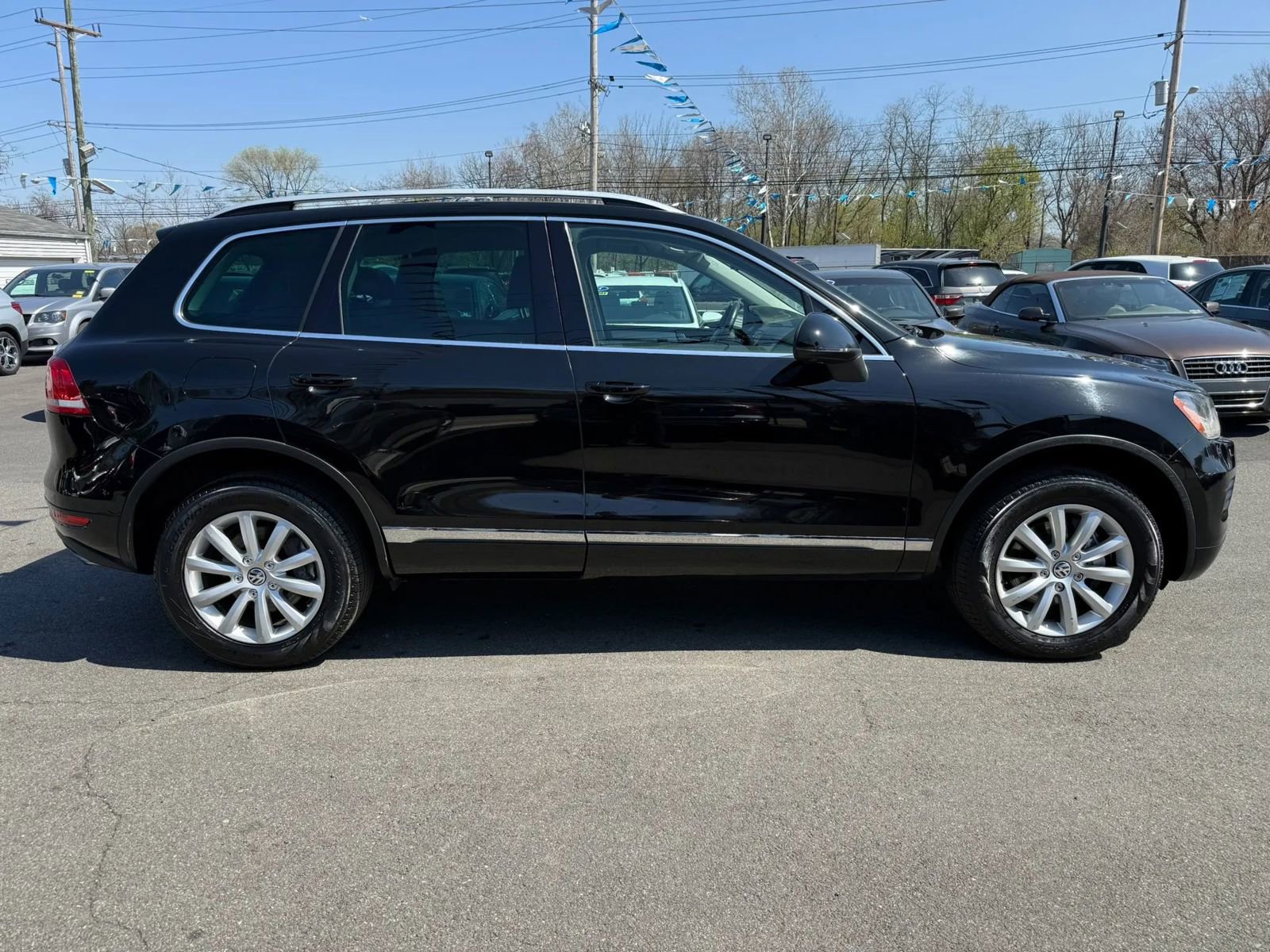 Used 2012 Volkswagen Touareg Sport AWD/4WD image 15