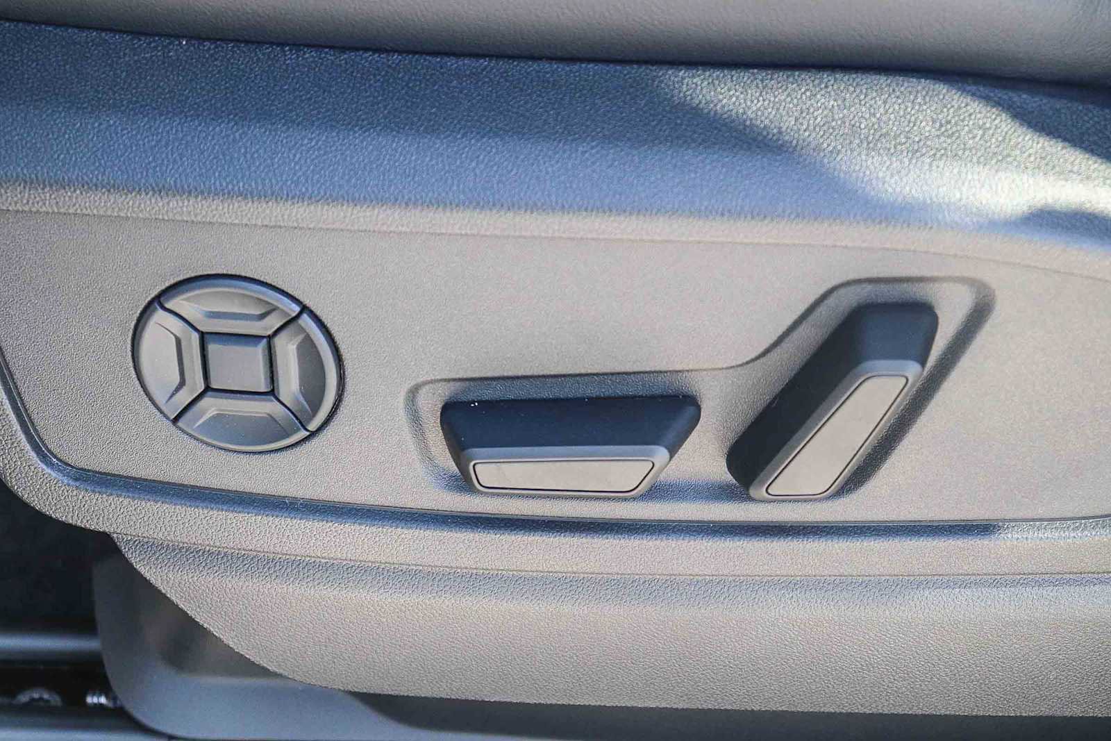 New 2025 Audi Q5 Premium Plus image 23