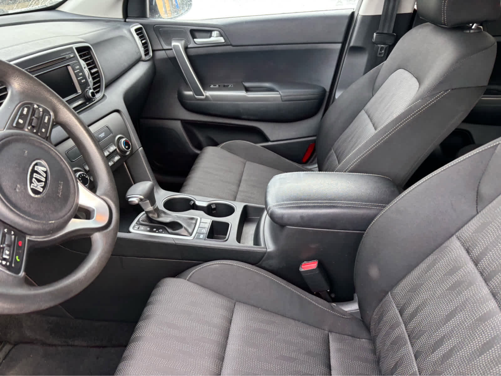 Used 2019 Kia Sportage LX image 7