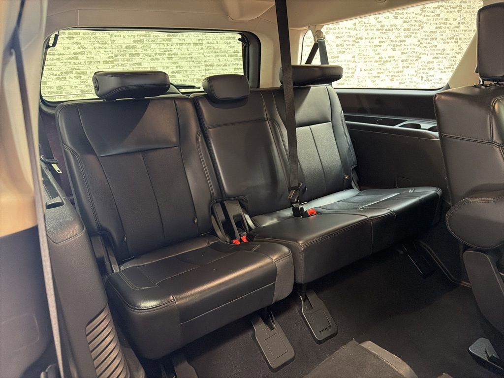 Used 2024 Ford Expedition Max XLT image 13