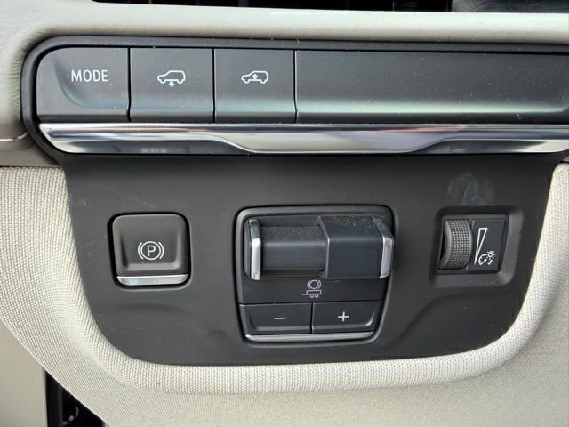 Certified 2021 Cadillac Escalade Sport Platinum image 16