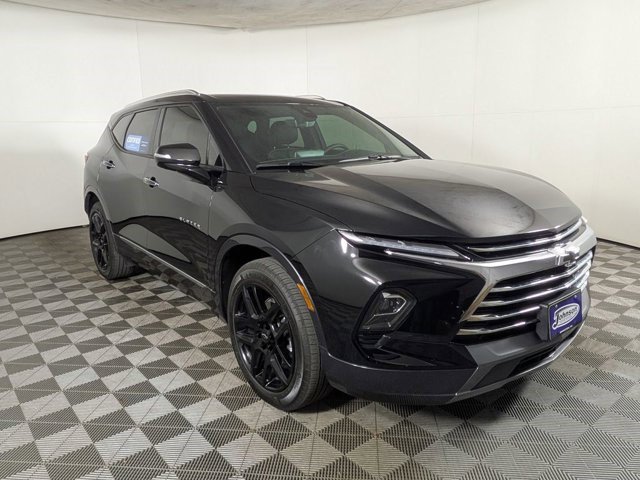 Certified 2025 Chevrolet Blazer Premier w/ Driver Confidence II Package image 9