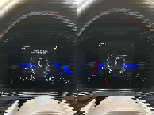 Certified 2023 Volkswagen Taos SE image 6