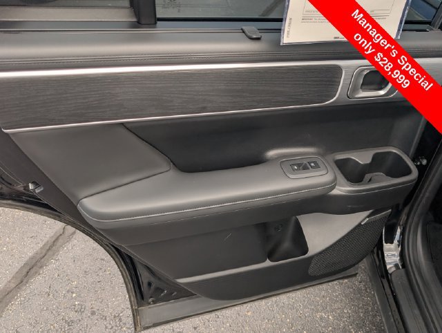 Used 2024 Hyundai Santa Fe Limited AWD/4WD image 10