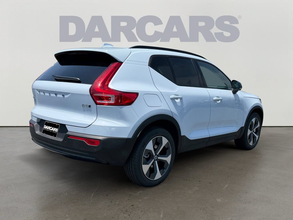 New 2026 Volvo XC40 B5 Plus w/ Protection Package Premier AWD/4WD image 4