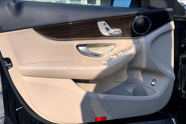 Used 2015 Mercedes-Benz C 300 Sedan image 17