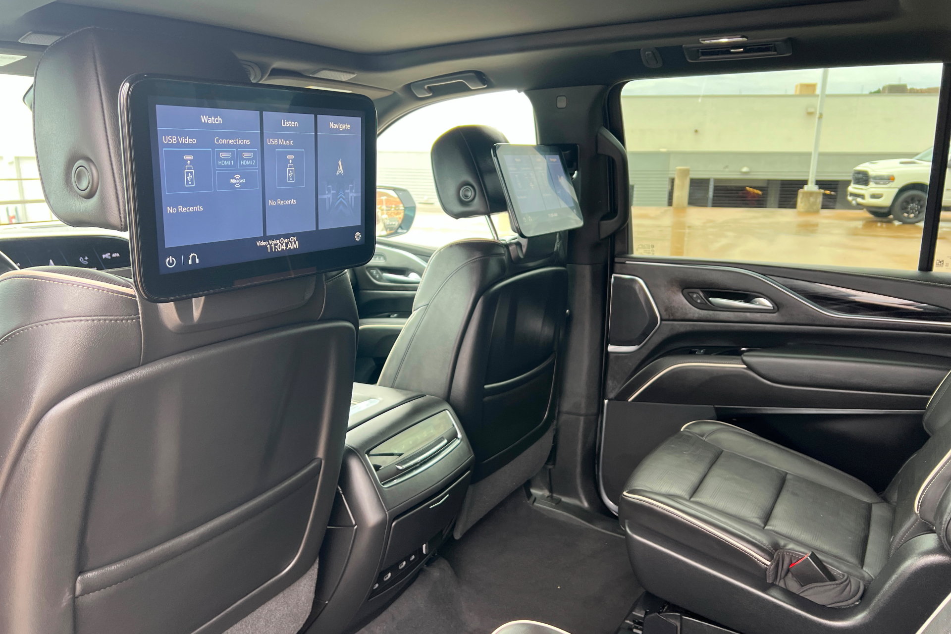 Used 2021 Cadillac Escalade ESV Sport w/ Driver Assist Tech Package AWD/4WD image 20