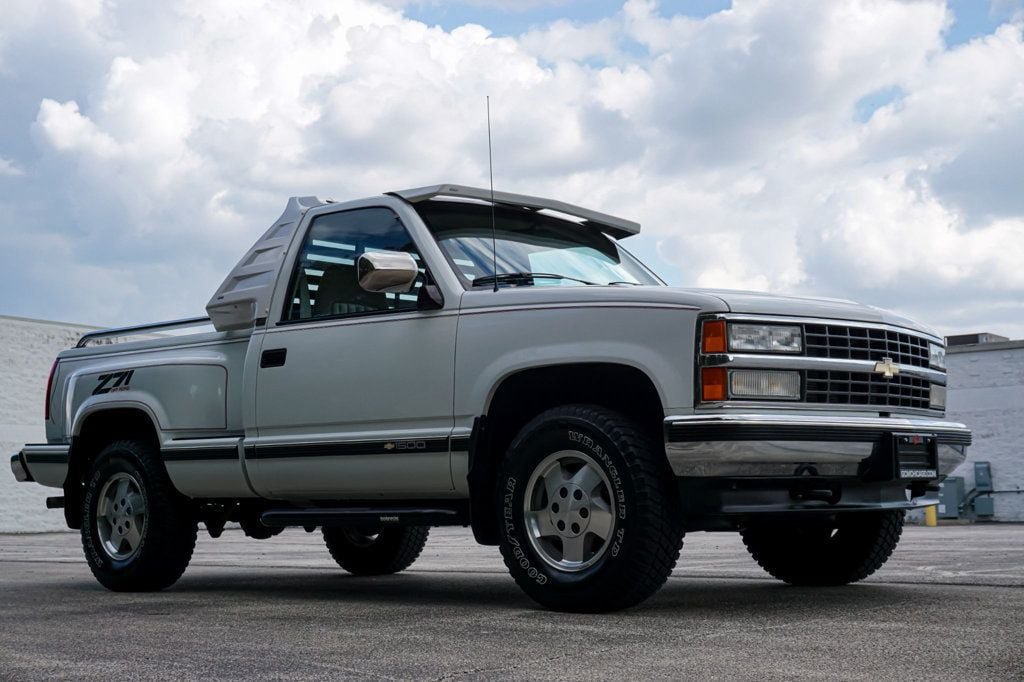 Used 1992 Chevrolet Silverado 1500 4x4 Regular Cab image 4