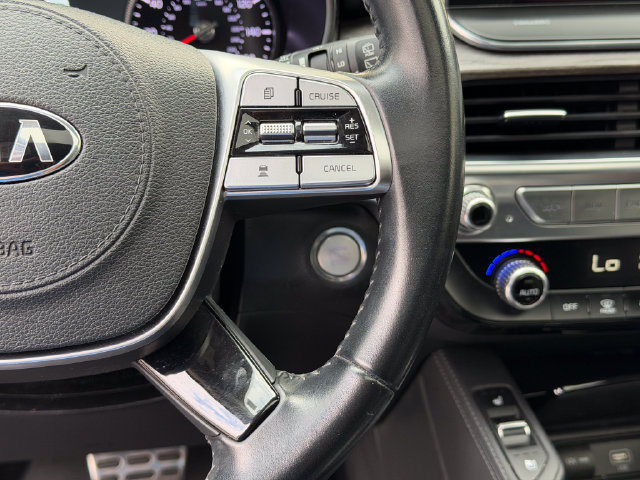 Used 2020 Kia Telluride SX w/ Towing Package FWD image 11