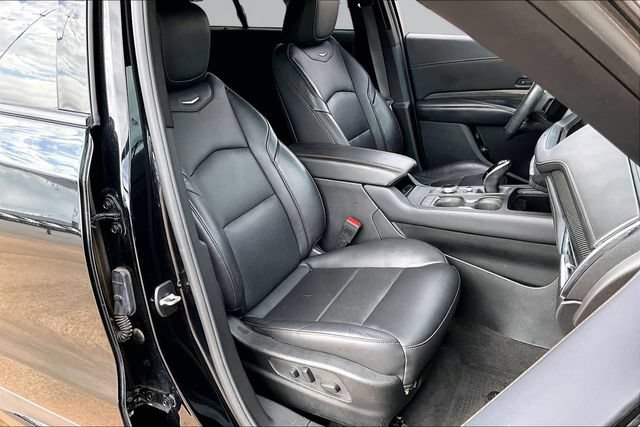 Used 2022 Cadillac XT4 Sport w/ Comfort Package FWD image 7
