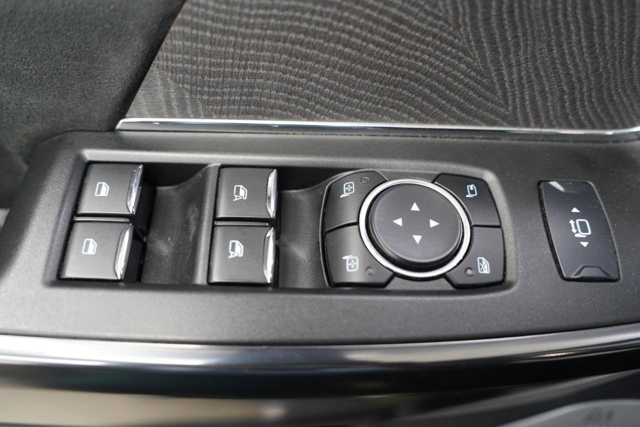 Used 2025 Ford F250 Platinum image 11