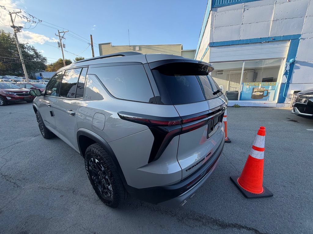 New 2027 Chevrolet Traverse Z71 AWD/4WD image 3