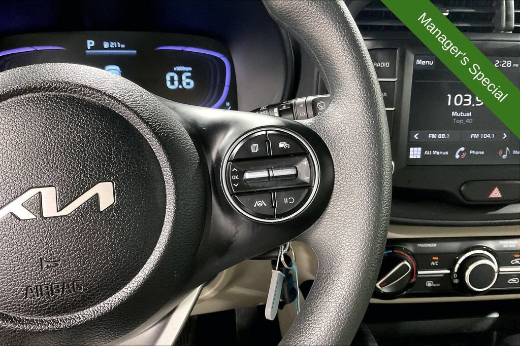 Used 2025 Kia Soul LX w/ LX Technology Package FWD image 25