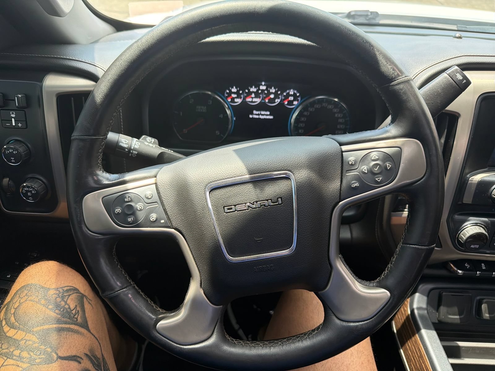 Used 2019 GMC Sierra 3500 Denali w/ Duramax Plus Package AWD/4WD image 15