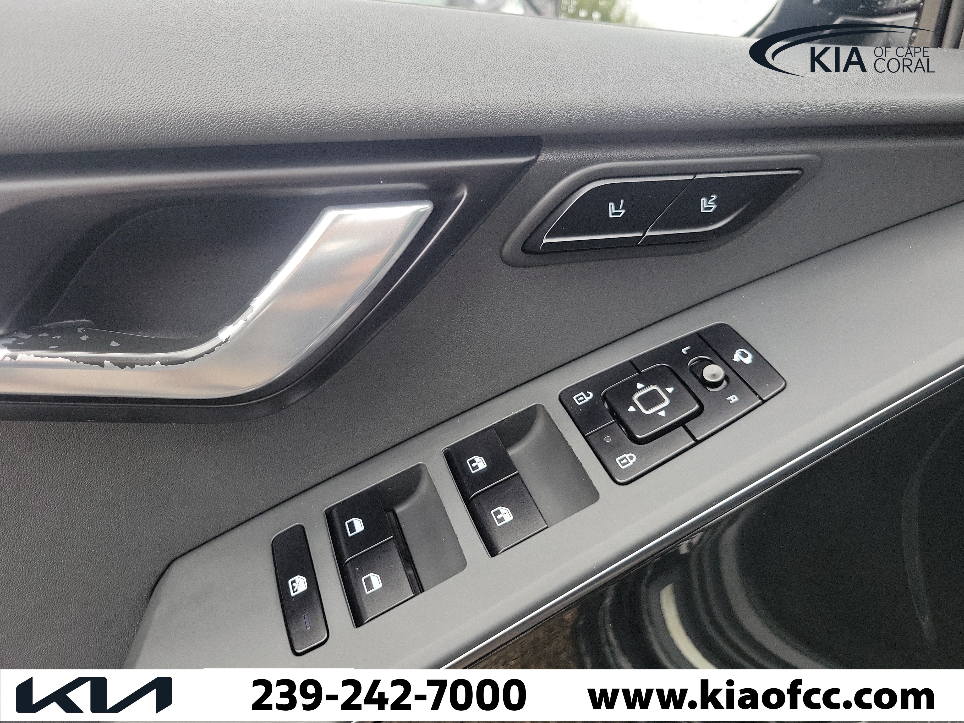 Certified 2023 Kia Niro SX Touring FWD image 22