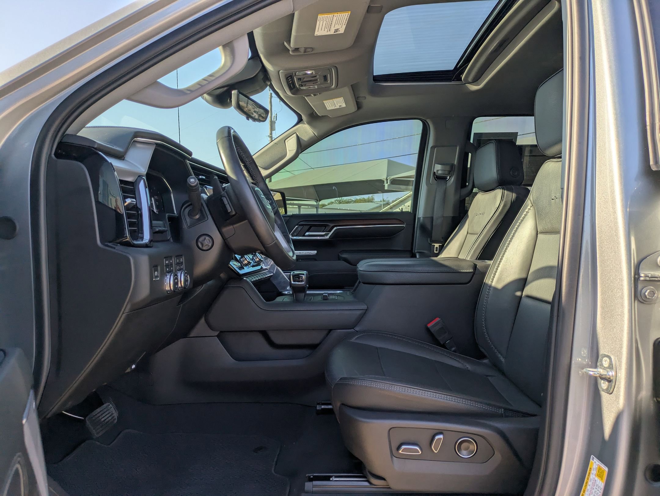 Certified 2024 GMC Sierra 1500 Denali image 9