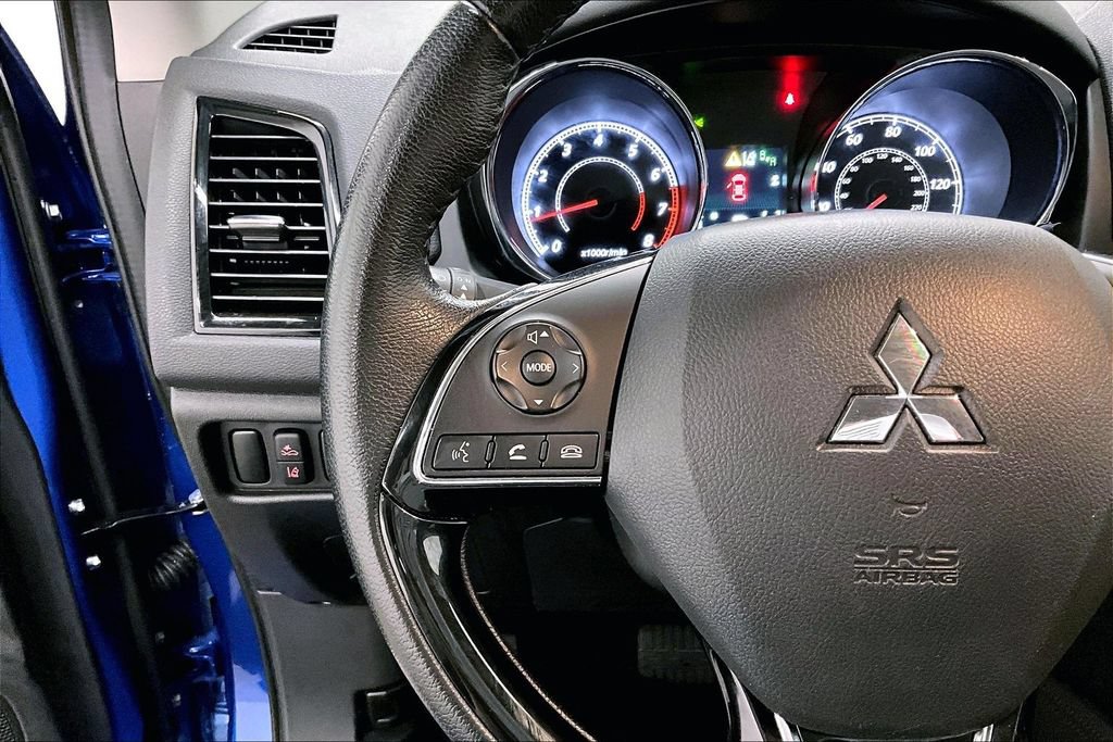 Used 2024 Mitsubishi Outlander Sport SE AWD/4WD image 11