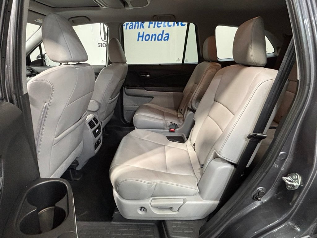 Used 2019 Honda Pilot Touring image 28
