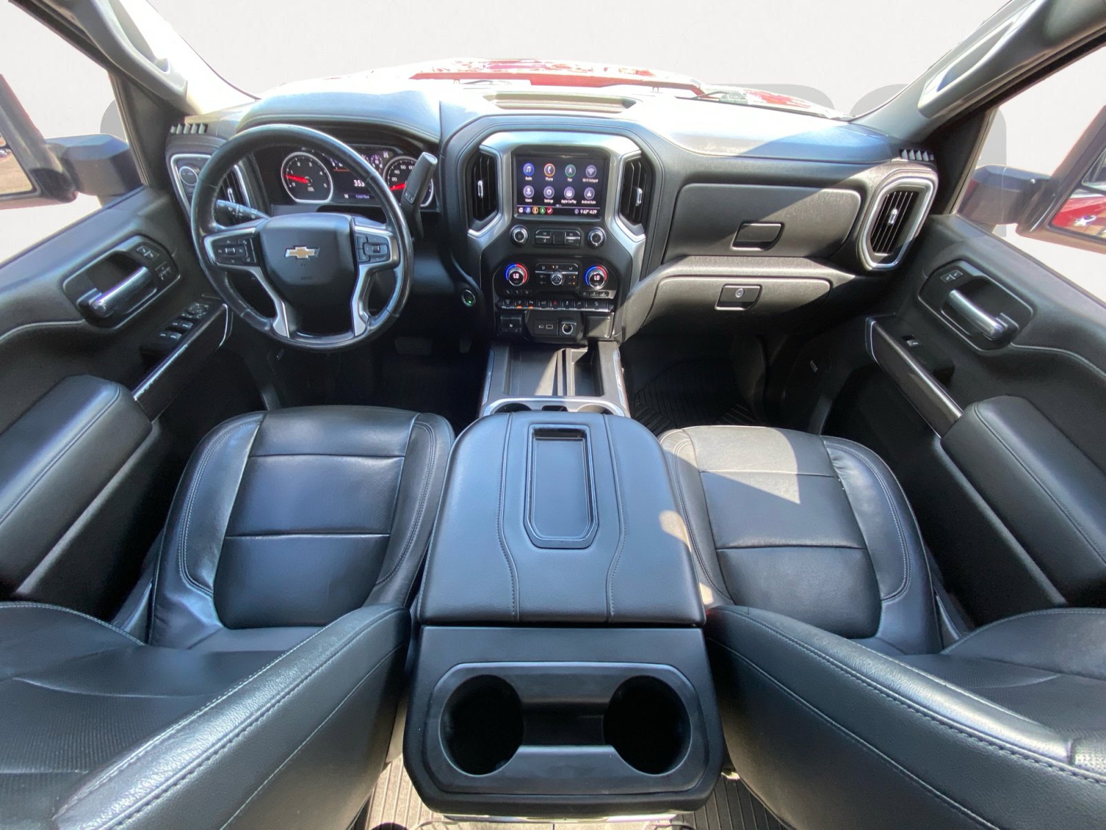 Used 2020 Chevrolet Silverado 2500 LTZ w/ LTZ Premium Package image 3