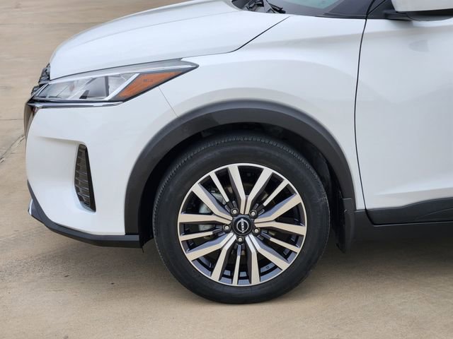 Used 2023 Nissan Kicks SV image 8
