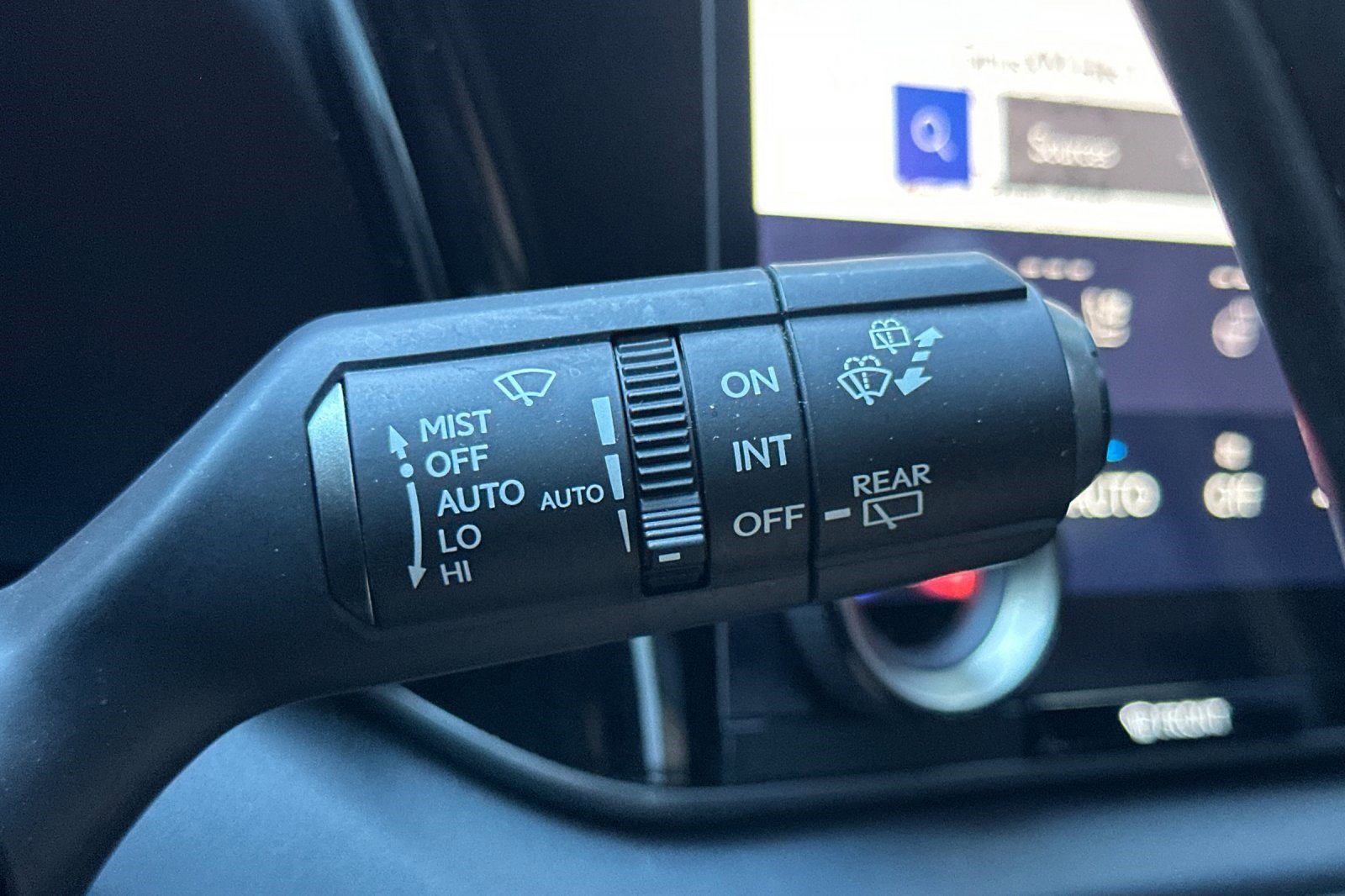 Certified 2025 Lexus RX 350 Premium w/ Accessory Package (Z1) image 33