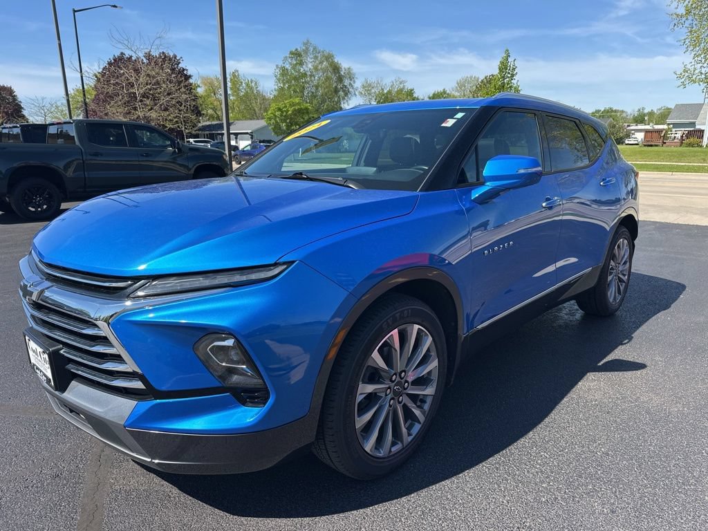 Used 2024 Chevrolet Blazer Premier w/ Driver Confidence II Package AWD/4WD image 2