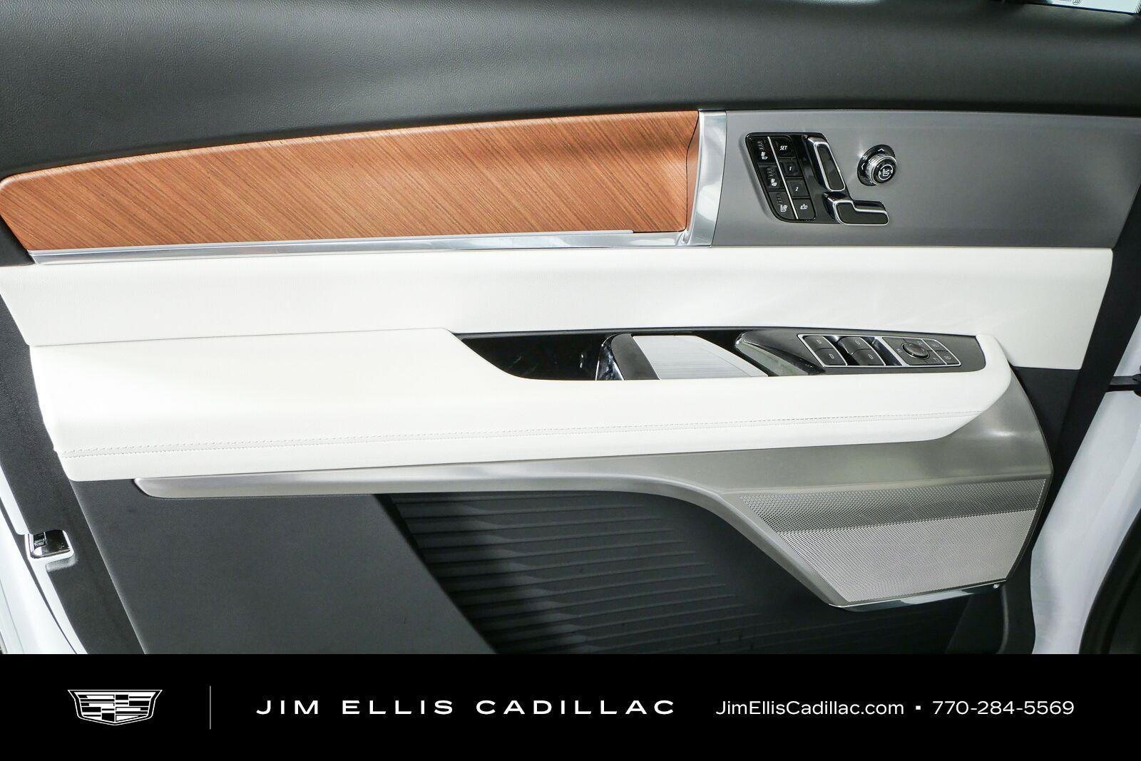 New 2027 Cadillac Vistiq Luxury AWD/4WD image 6