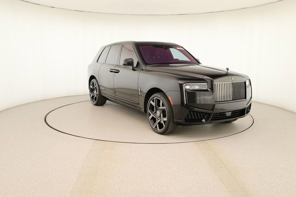 Used 2025 Rolls-Royce Cullinan Black Badge image 10
