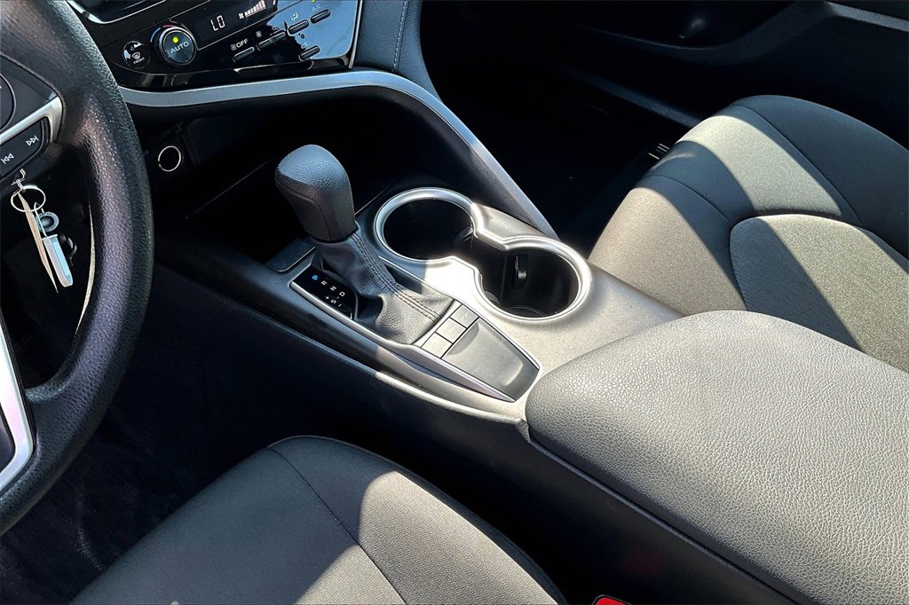 Used 2024 Toyota Camry LE image 15