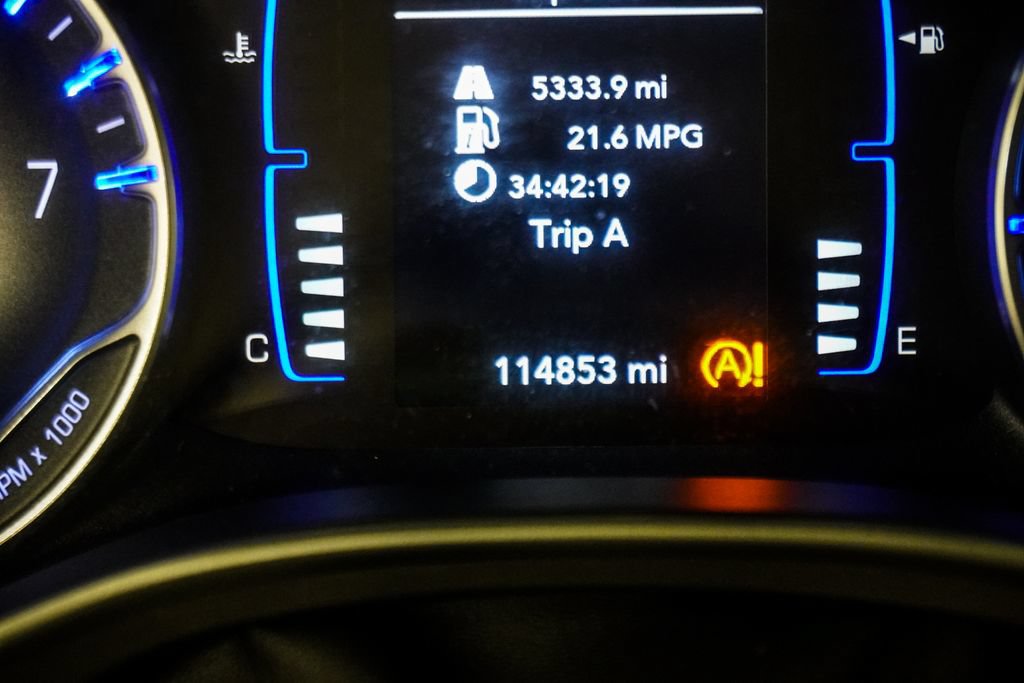 Used 2020 Chrysler Pacifica Touring-L FWD image 26