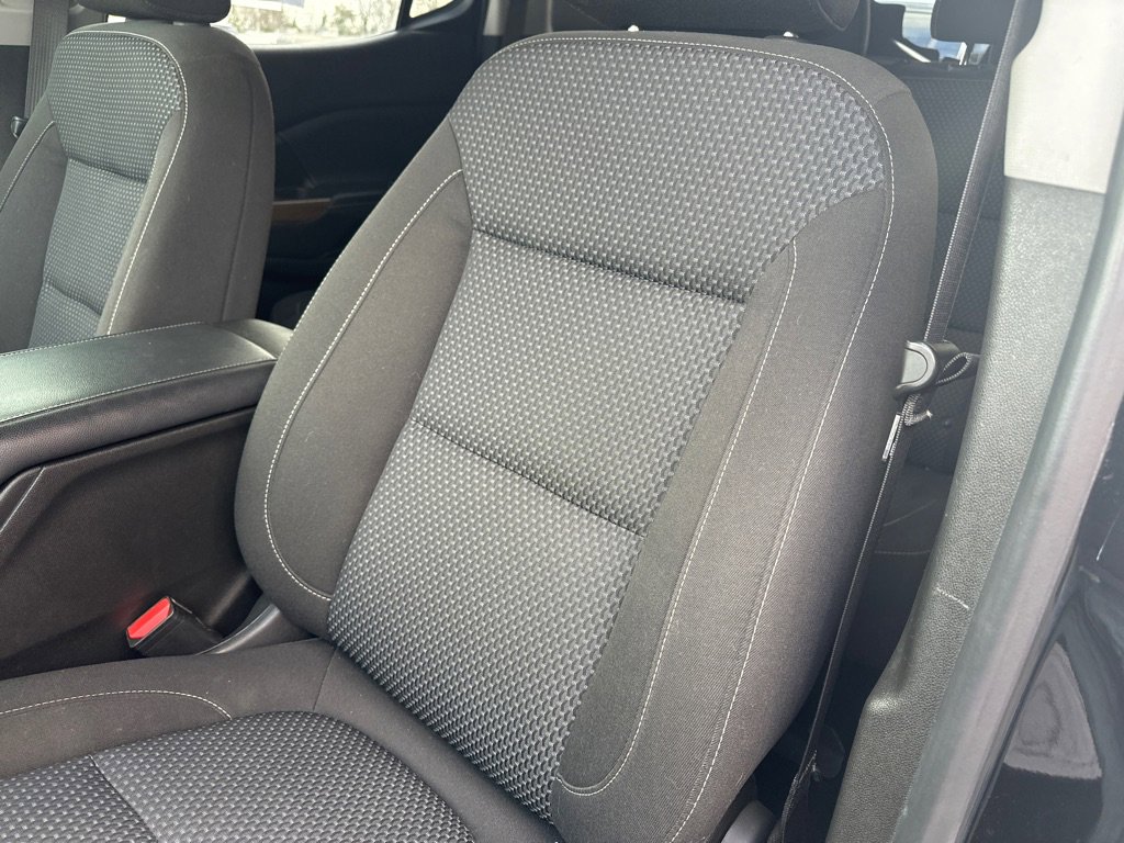 Used 2020 GMC Acadia SLE image 18