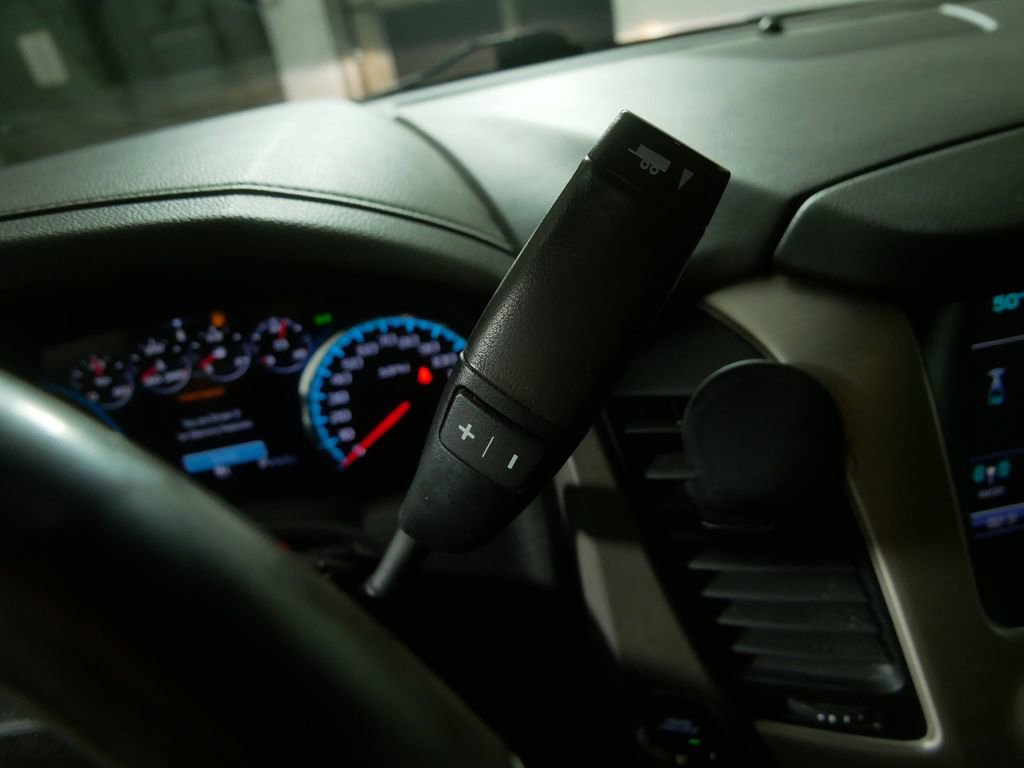 Used 2018 GMC Yukon Denali w/ Denali Ultimate Package image 31